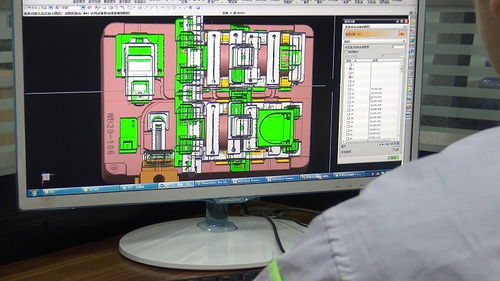 注塑模具厂里钳工自学设计难吗？软件设计与制作路径解析